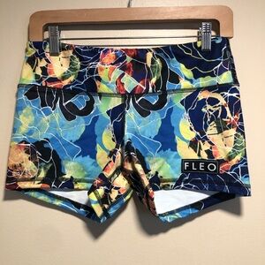 Fleo Compression Shorts size medium CrossFit/Weight Lifting/Gym/Workout
